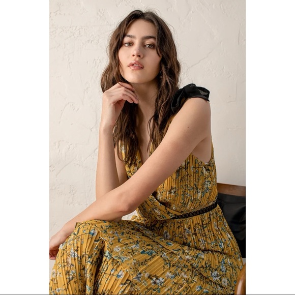 NWOT Lulus Such Sophistication Yellow Floral Print Pleated Maxi Dress Xsmall - Picture 5 of 12